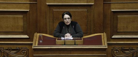 «Ο έρωτας στα χρόνια του Κουτσούμπα»: Μια κριτική ματιά της θέσης του ΚΚΕ για το σύμφωνο συμβίωσης
