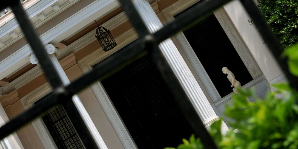Κυνικοί και επικίνδυνοι – Οι διαρροές του Μαξίμου