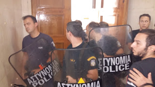 ΜΑΤ στην υπηρεσία αρπαγής της λαϊκής κατοικίας και περιουσίας – Σήμερα στους πλειστηριασμούς του ειρηνοδικείου Θεσ/νίκης
