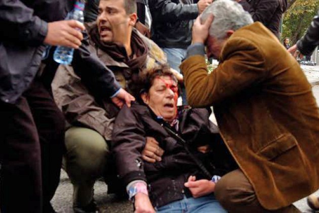 Δικάζεται ο αστυνομικός που παρ’ ολίγον να σκοτώσει την Kουτσουμπού