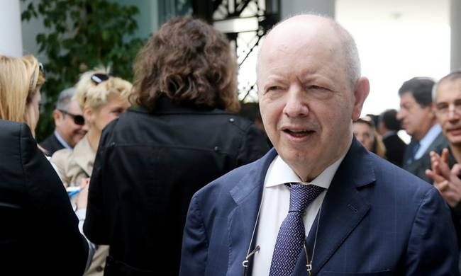 ΔΟΛ: Κυβερνητική παρέμβαση με γνώμονα το δημόσιο συμφέρον ή «ντηλ» με τη «διαπλοκή»;