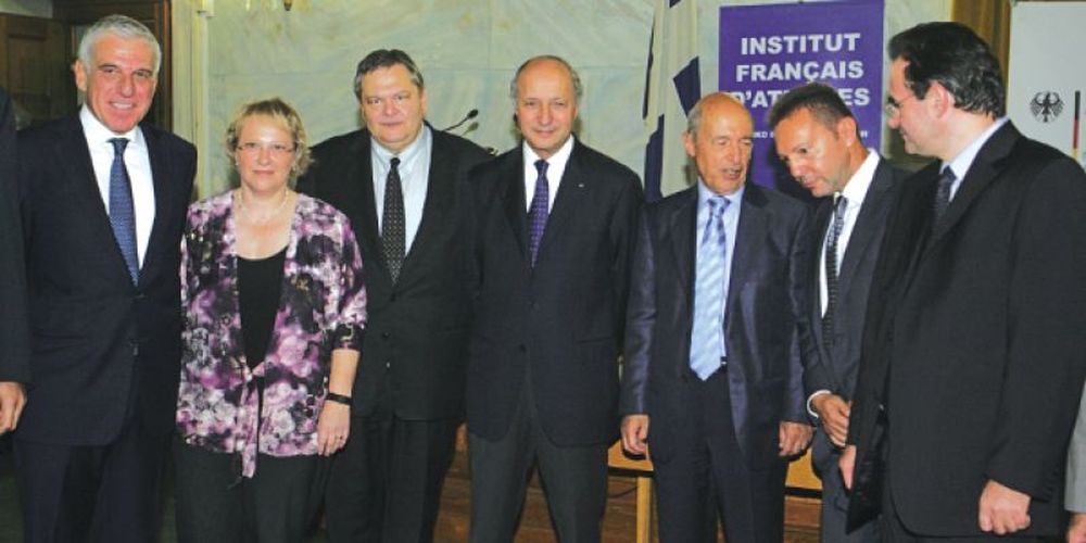 Γιάννο μου το μαντήλι τους τι τόχεις λερωμένο