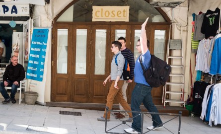 Αμερικάνοι νατοϊκοί έκαναν γυαλιά καρφιά την Terra Verde στα Χανιά