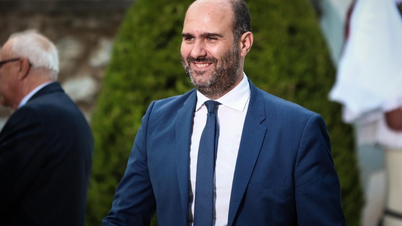 Μαρκόπουλος: Από το «Πρώτο Θέμα» στη Βουλή, με θαυμασμό στον Μιχαλολιάκο