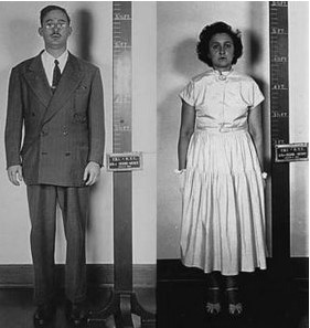 Σαν σήμερα, το 1951, την εποχή που ο Μακαρθισμός ήταν στο απόγειο του, ξεκινάει στην Αμερική η δίκη των Έθελ και Τζούλιους Ρόζενμπεργκ, δύο Αμερικανών κομμουνιστών που κατέληξε στην εκτέλεση τους.