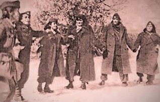 Η απίστευτη πορεία των γυναικών του ΔΣΕ από το Καρπενήσι στο Βίτσι!!! (Μαρτυρία)