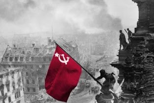 30 Απρίλη 1945 – Η μέρα που η σημαία της Σοβιετικής Ένωσης καρφώθηκε στην καρδιά του ιμπεριαλιστικού-ναζιστικού κτήνους