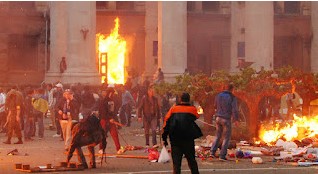 2 Μάη 2014 – Η σφαγή στο Σπίτι των Συνδικάτων στην Οδησσό