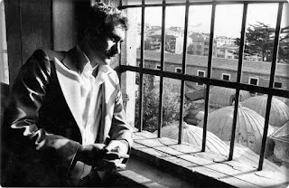 Γιλμάζ Γκιουνέι: Ενας στρατευμένος με το προλεταριάτο, καλλιτέχνης, που κυνηγήθηκε ανελέητα απ’ το Τουρκικό καθεστώς και πέθανε σαν σήμερα το 1984