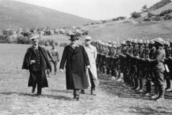 Η ελληνική εκστρατεία κατά των Σοβιέτ. Σαν σήμερα η κυβέρνηση του Ελ. Βενιζέλου στέλνει ελληνικά στρατεύματα ενάντια στον επαναστατημένο λαό της Ρωσίας.