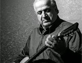 Μπάμπης Γκολές: Ενας γνήσιος καλλιτέχνης από άλλη εποχή (Πέθανε σαν σήμερα το 2015)