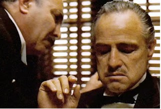 Τραύμα που πονάει ακόμα τα Όσκαρ: Γιατί ο Μάρλον Μπράντο, σαν σήμερα το 1973 γύρισε την πλάτη στην Ακαδημία Κινηματογράφου