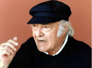 Οδυσσέας Ελύτης (Πέθανε σαν σήμερα το 1996): “Όταν ακούς «τάξη», ανθρώπινο κρέας μυρίζει”.