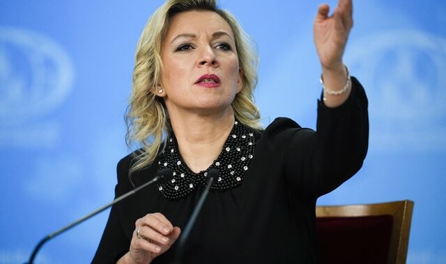 Η απάντηση του χουντικούλη στη Μαρία Ζαχάροβα όπως θα έπρεπε να είναι.