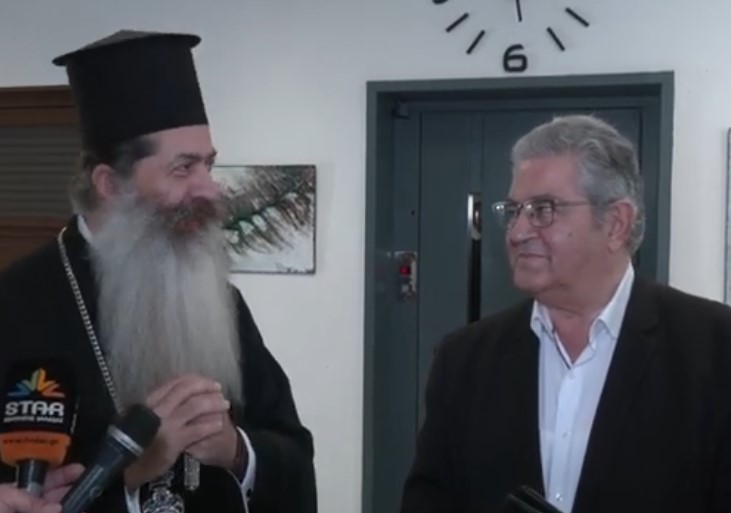 Παπάς στο ΚΚΕ.
