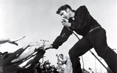 Elvis has left the building – Σαν σήμερα πριν από 49 χρόνια «έφυγε» ο «βασιλιάς» – Τι έλεγε για τη μουσική, το Χόλιγουντ και την «αγωνία του ροκ ν ρολ»