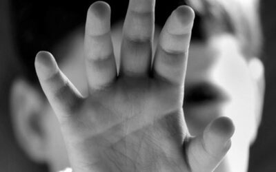 Παιδική βία: Όταν η κοινωνία μεγαλώνει τη βία — και τι μας θυμίζει το Σοβιετικό μοντέλο