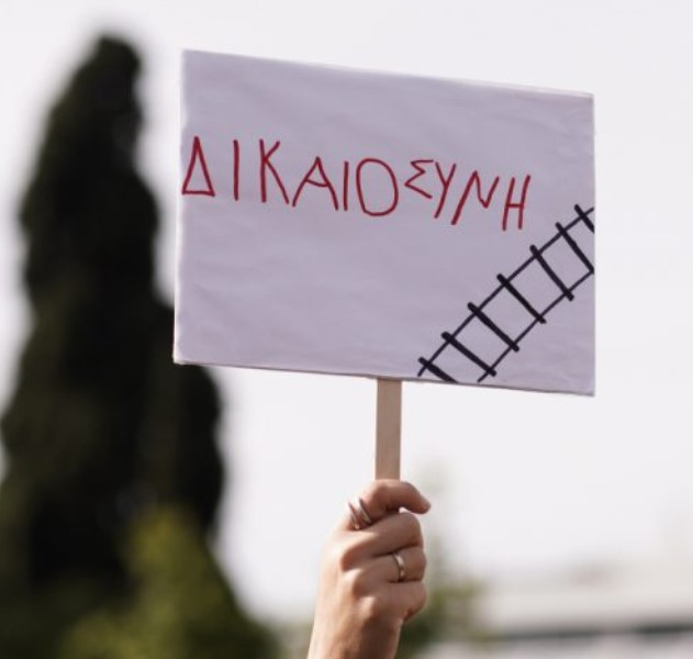Τέμπη: Ένα αποπνικτικό για την κυβέρνηση σκηνικό