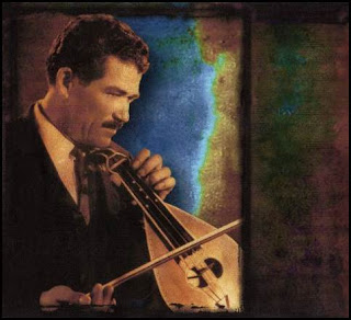 Κώστας Μουντάκης: Ένας μεγάλος κρητικός λυράρης και δάσκαλος. “Εφυγε” σαν σήμερα το 1991