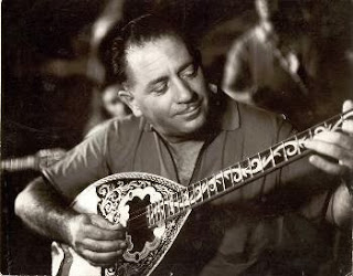 Γ. Ζαμπέτας: Ο άνθρωπος που γεννήθηκε -σαν σήμερα 25/01/1925 – με το μπουζούκι αγκαλιά