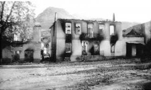 Άλλο ένα φρικτό έγκλημα, στο χωριό  Ελευθευροχώρι Γιαννιτσών, διέπραξαν σαν σήμερα, 23/3/1944, τα προδοτικά τομάρια που υπηρέτησαν τις δυνάμεις κατοχής.