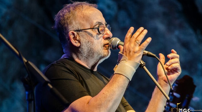 Σαν σήμερα γεννήθηκε ο κορυφαίος συνθέτης, Θάνος Μικρούτσικος.