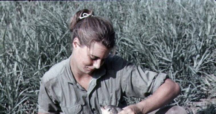 Μόνικα Ερτλ: Η Γερμανίδα που εκτελεί σαν σήμερα το 1971, τον πρώην συνταγματάρχη που διέταξε τη δολοφονία του Τσε Γκεβάρα