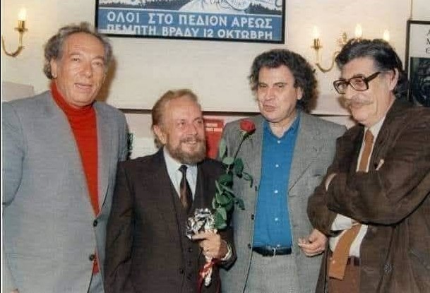 Αφιέρωμα στον Μανώλη Αναγνωστάκη: Ταύτισε το ήθος και την ηθική με την συνειδητή και επίμονη άρνηση της λησμονιάς… – Σαν σήμερα το 2005 «μετανάστευσε» στον τόπο της ιστορίας και της λογοτεχνίας (5 Βίντεο)