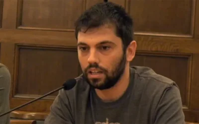 Δίκη Αμπελοκήπων – Απολογία Ρωμανού: «Ποινικοποιείται μια σακούλα, πρέπει να αποδείξω ότι δεν είμαι ελέφαντας»