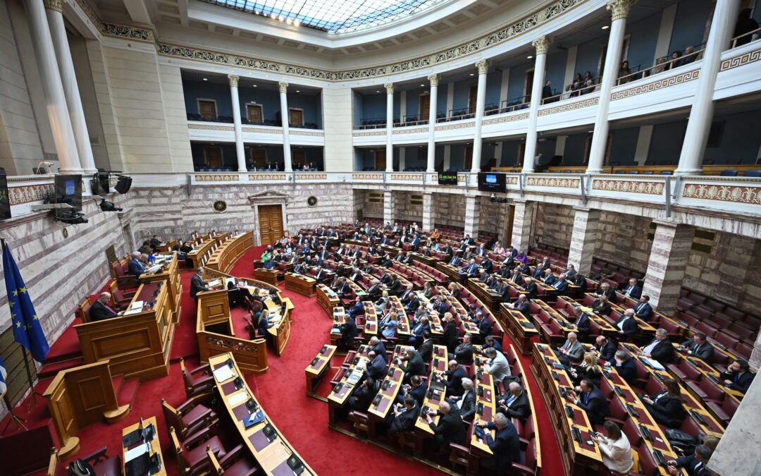 Μάχη Κορυφής στη Βουλή: Το «Κράτος Δικαίου» του Μητσοτάκη αποκαλύπτεται ως παρακράτος υποκλοπών, ρουφιάνων και πελατειακής σαπίλας!