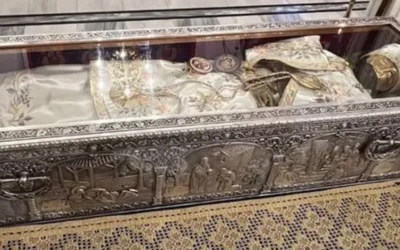 Ατελής “συναρμολόγηση”, “αγίου” λειψάνου