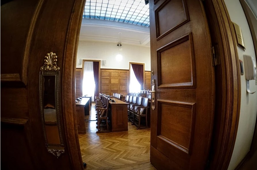 Επιτροπή Θεσμών: Πλησιάζει η ώρα για Δημητριάδη και Ντίλιαν – Ο πανικός της πλειοψηφίας θα οδηγήσει σε νέο θεσμικό ατόπημα;