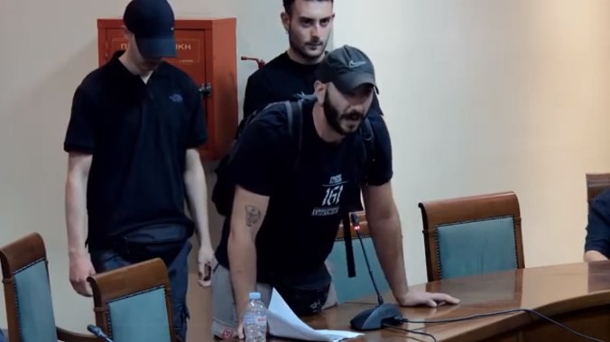Η κοινωνική απήχηση δεν κρύβεται: 718.000 προβολές για την παρέμβαση του Ρουβίκωνα στον Δ.Σ του Δήμου Ζωγράφου