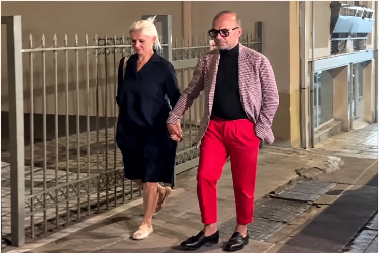 Οι απατεώνες με τους περισπούδαστους τίτλους